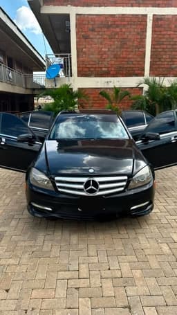 2009 Mercedes-Benz C Class Sedan — for sale in Abuja