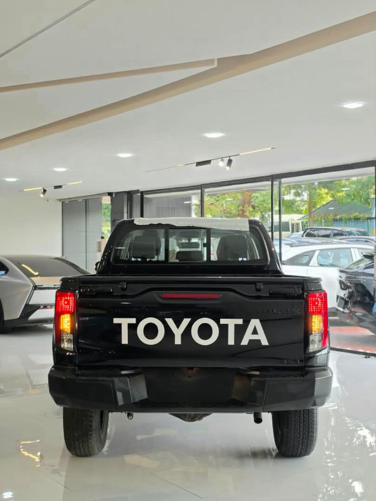 2027 Toyota HILUX Pickup — photo 5 of 5