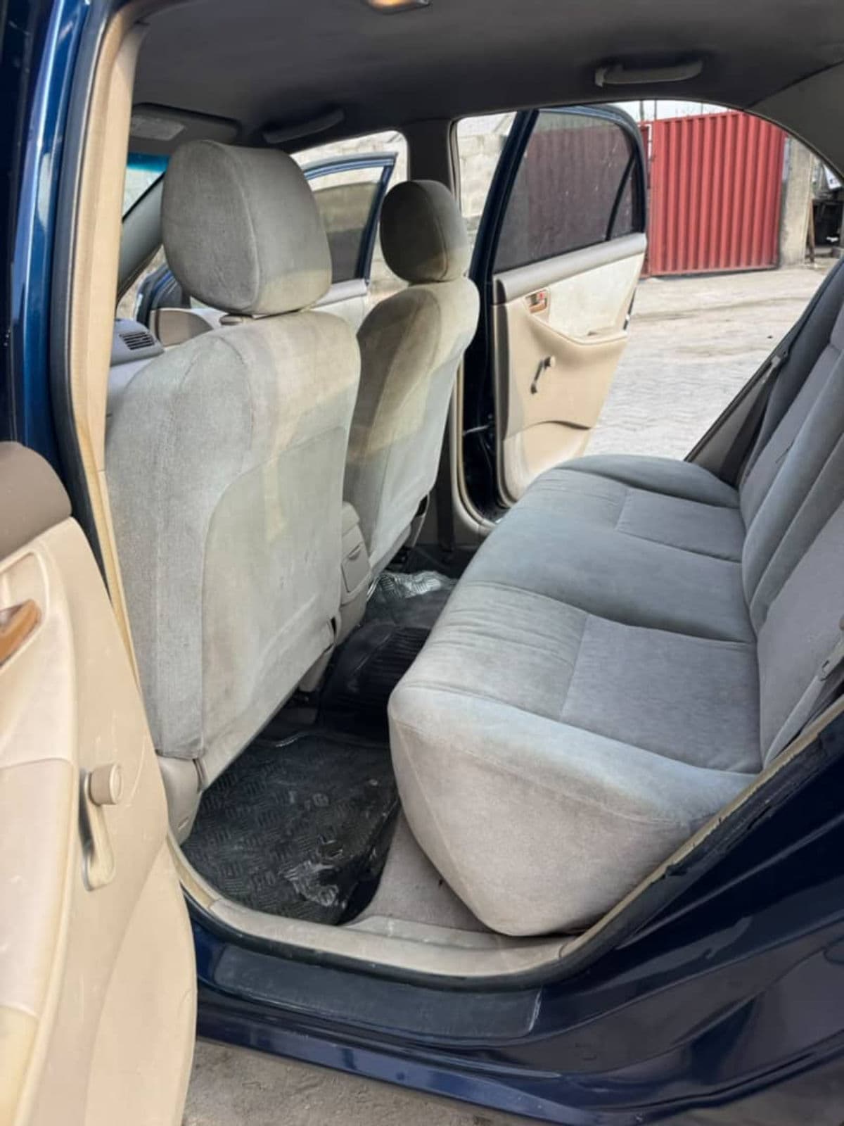 2008 Toyota Corolla Sedan — photo 4 of 5