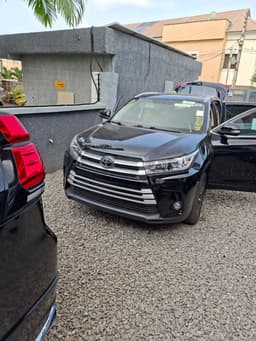 2016 Toyota Highlander SUV — for sale in Ojodu Berger