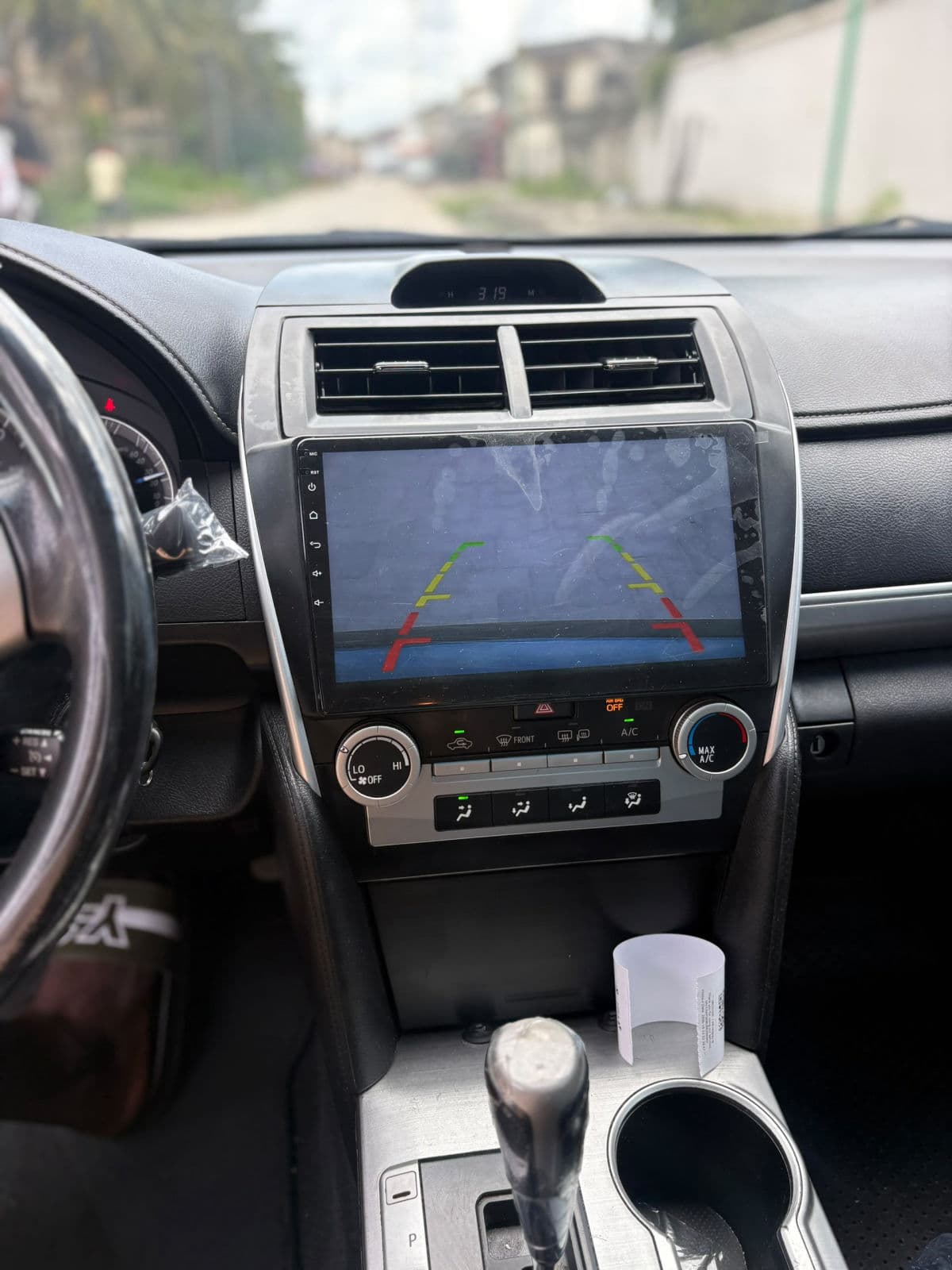 2013 Toyota Camry Sedan — photo 4 of 11