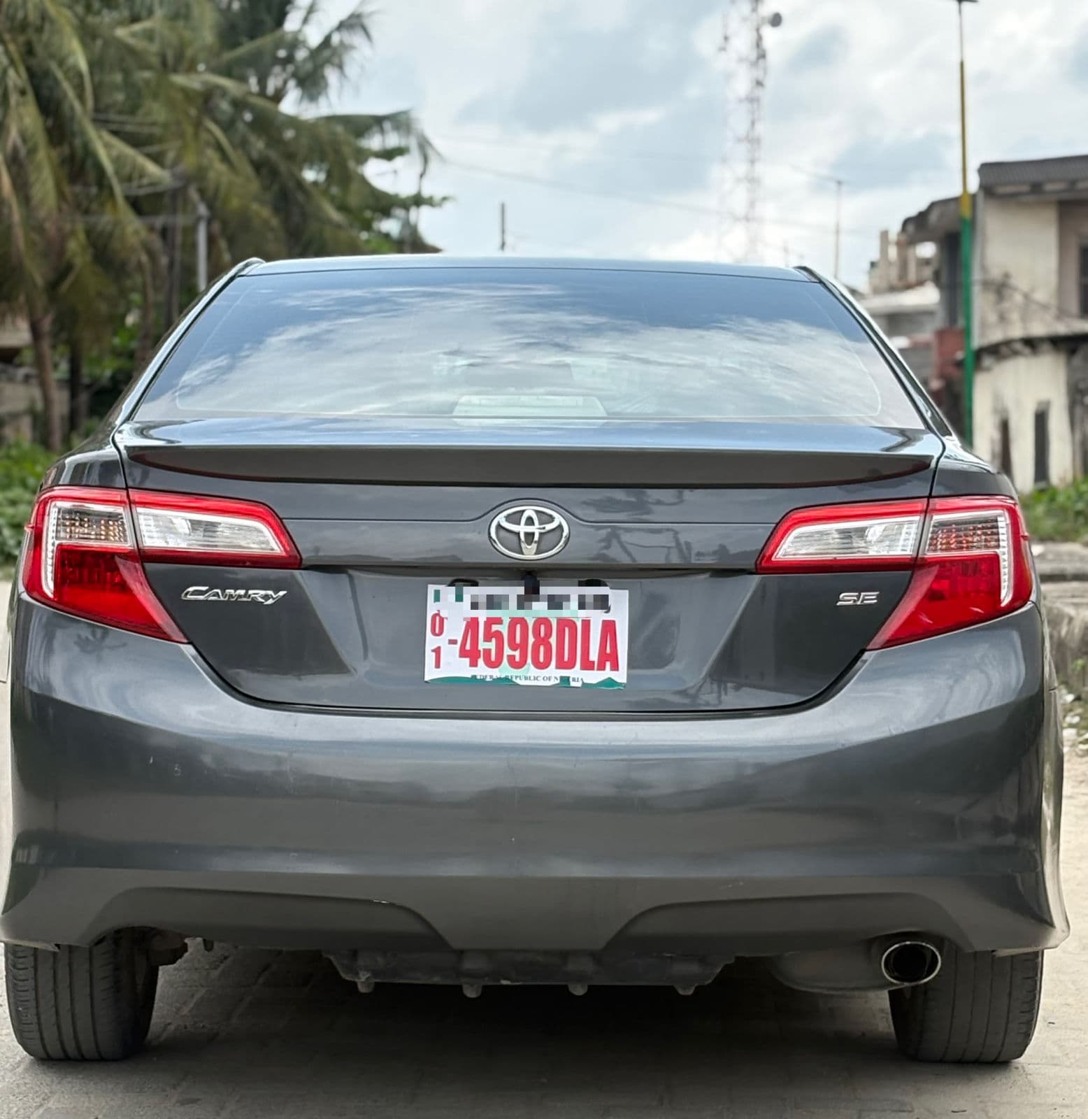 2013 Toyota Camry Sedan — photo 11 of 11