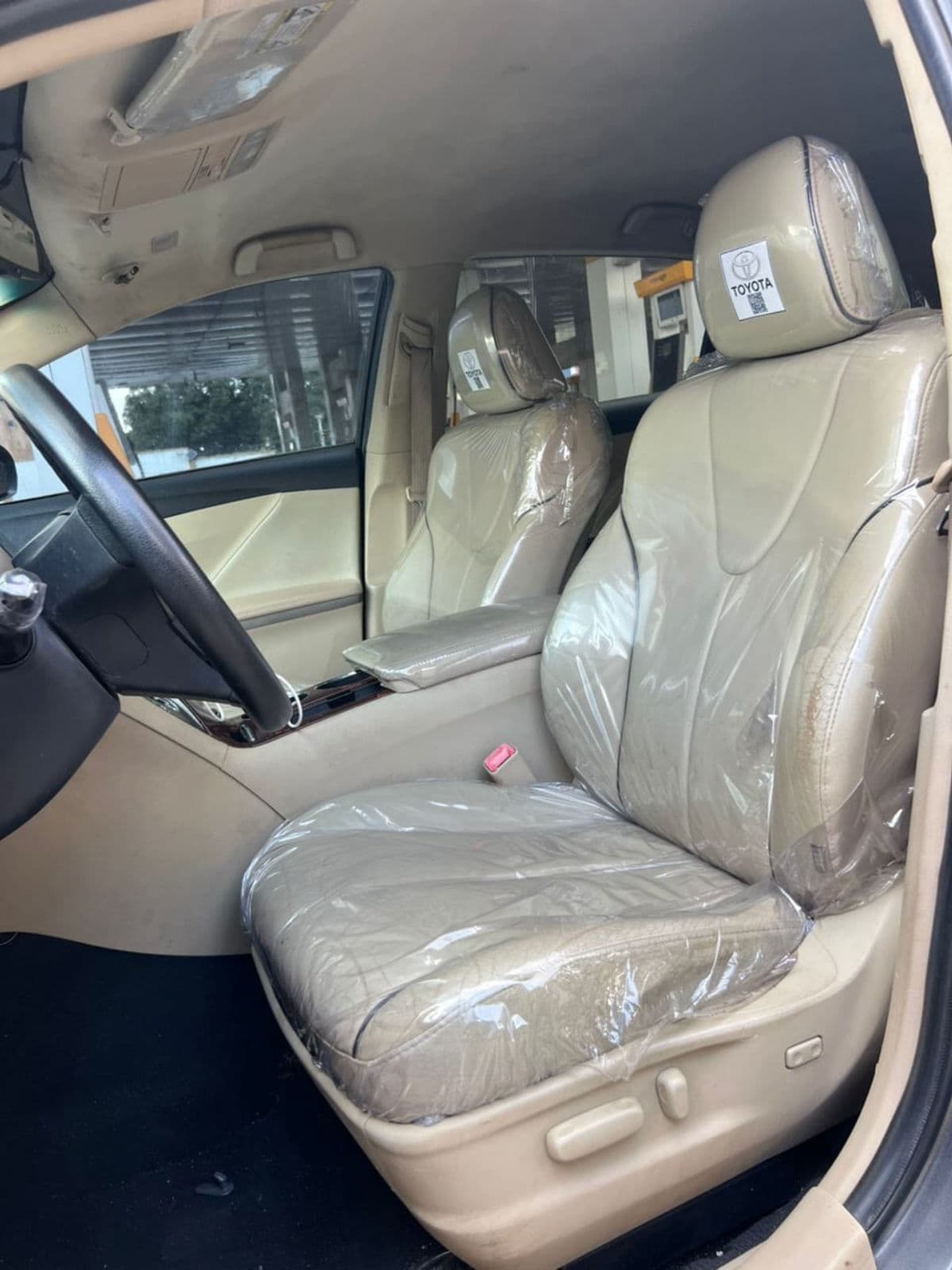 2013 Toyota Venza SUV — photo 3 of 7