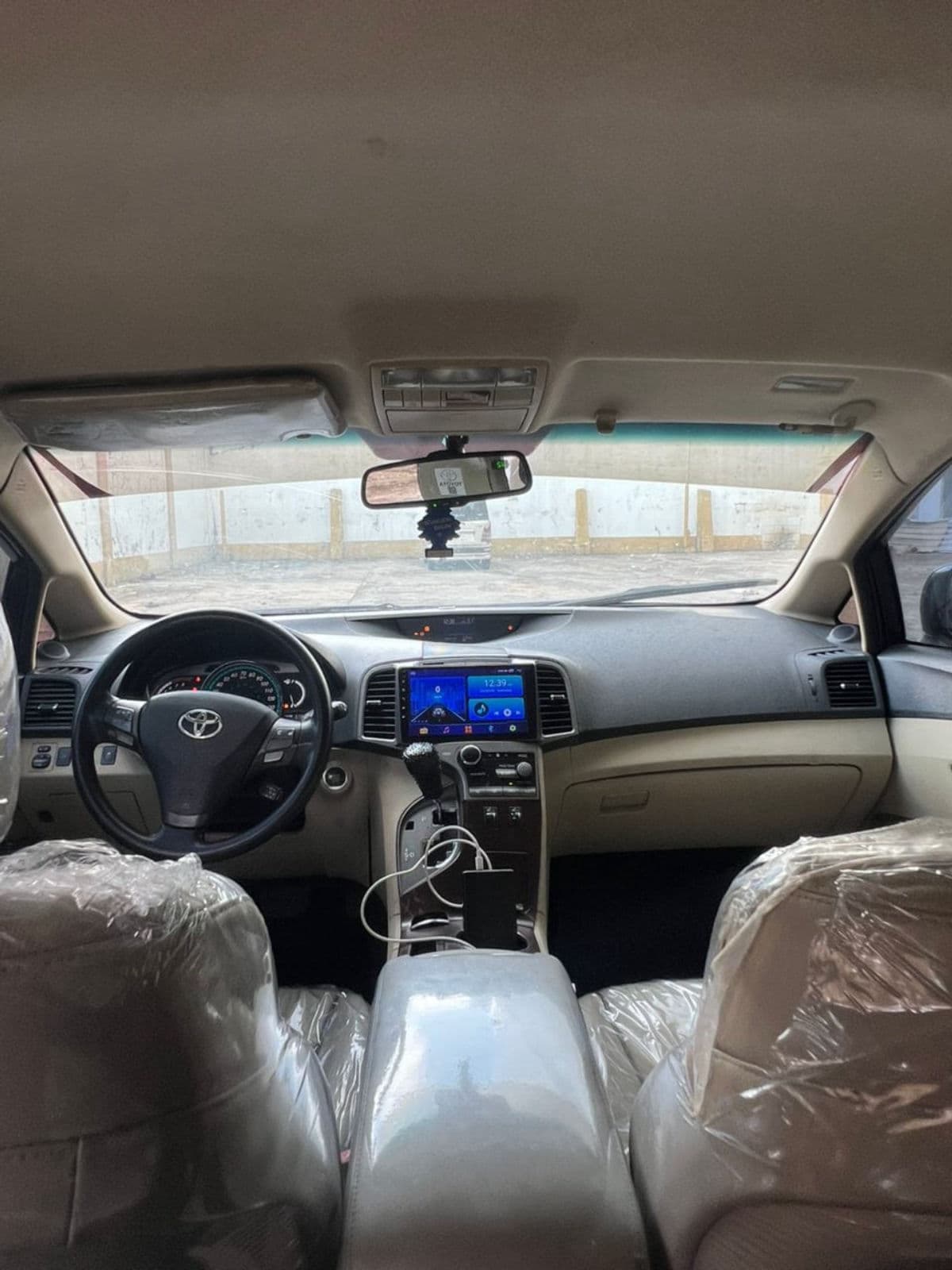 2013 Toyota Venza SUV — photo 5 of 7