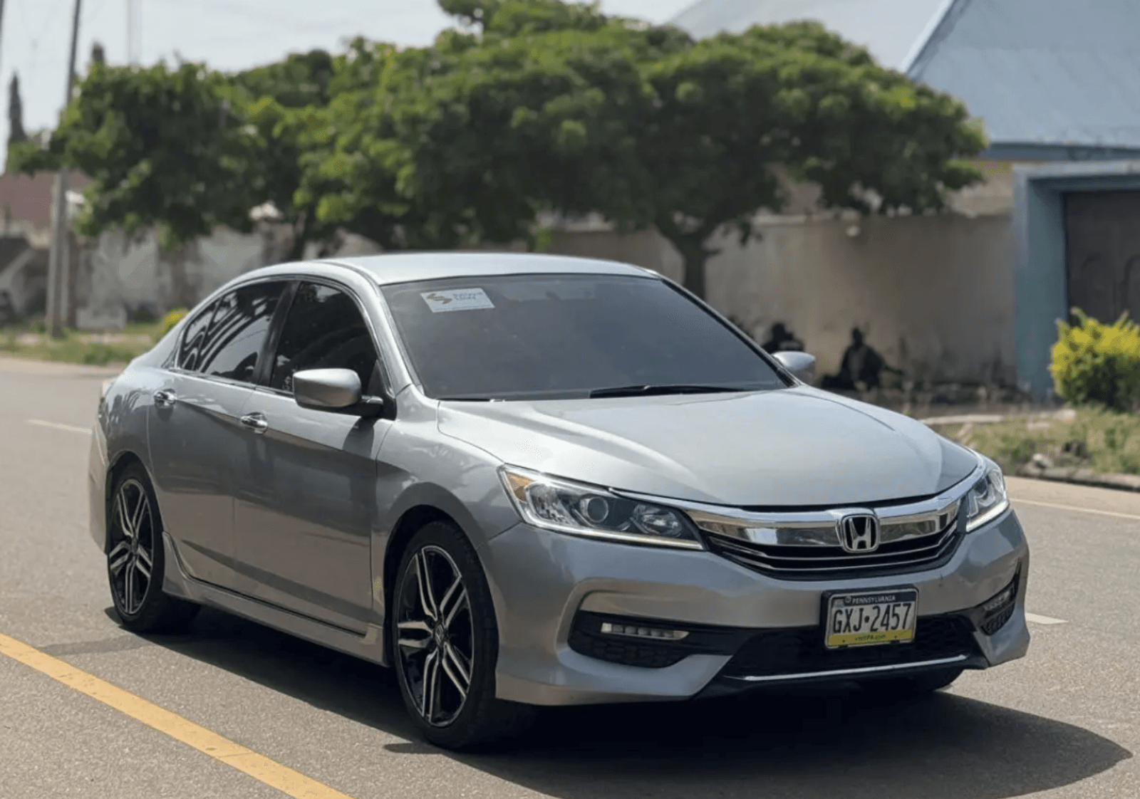 2016 Honda Accord Sedan — photo 9 of 10