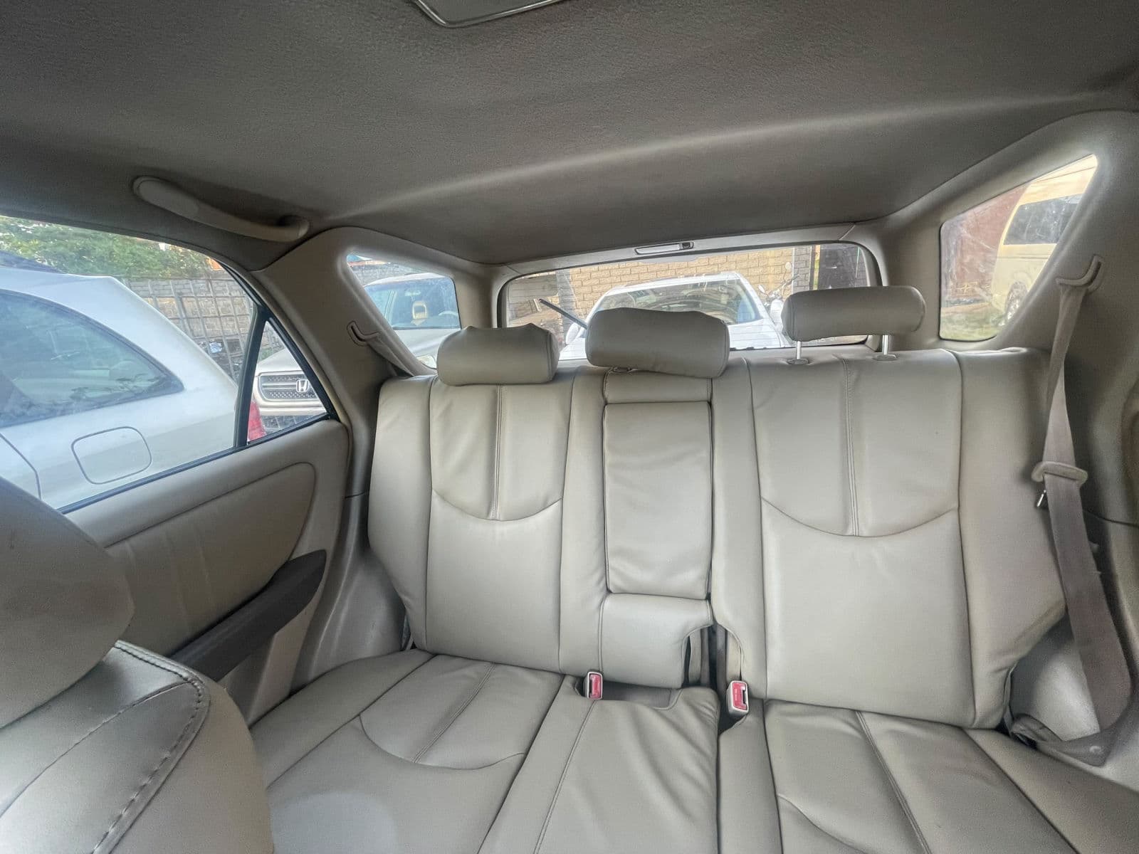 2003 Lexus RX SUV — photo 3 of 5