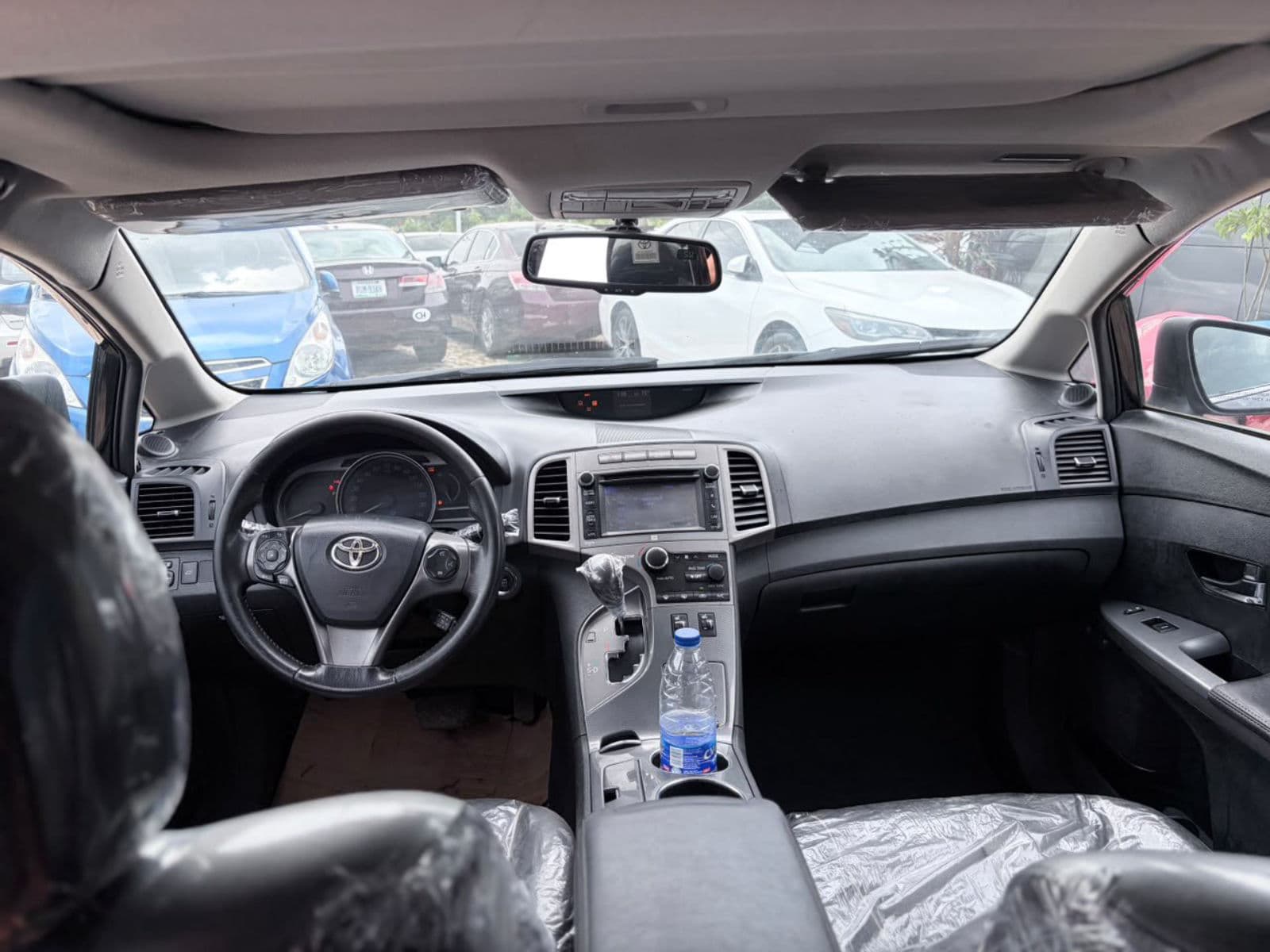 2016 Toyota Venza SUV — photo 4 of 6