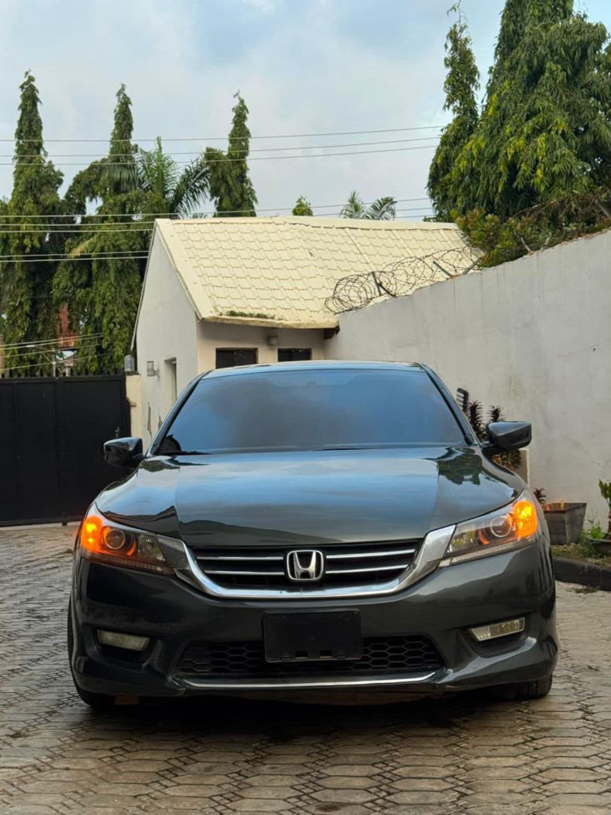 2014 Honda Accord Sedan — photo 7 of 8