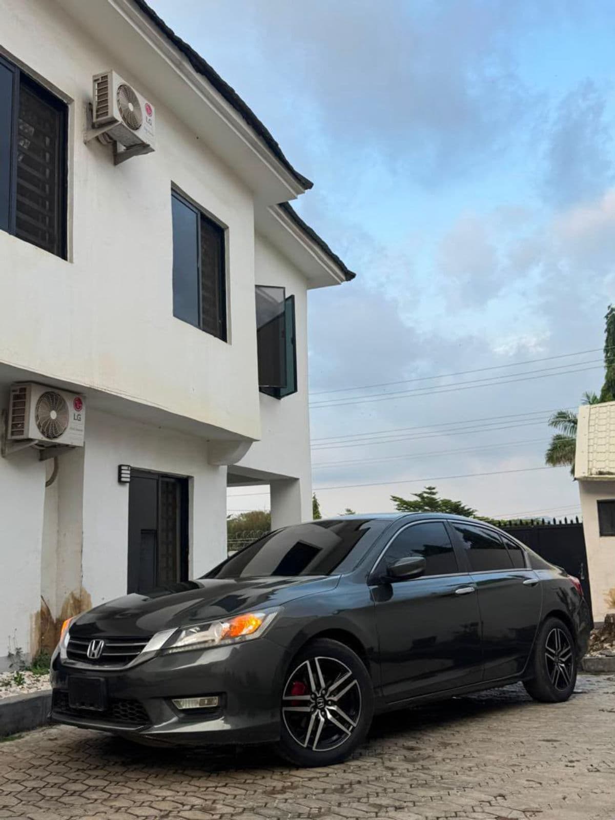 2014 Honda Accord Sedan — photo 8 of 8