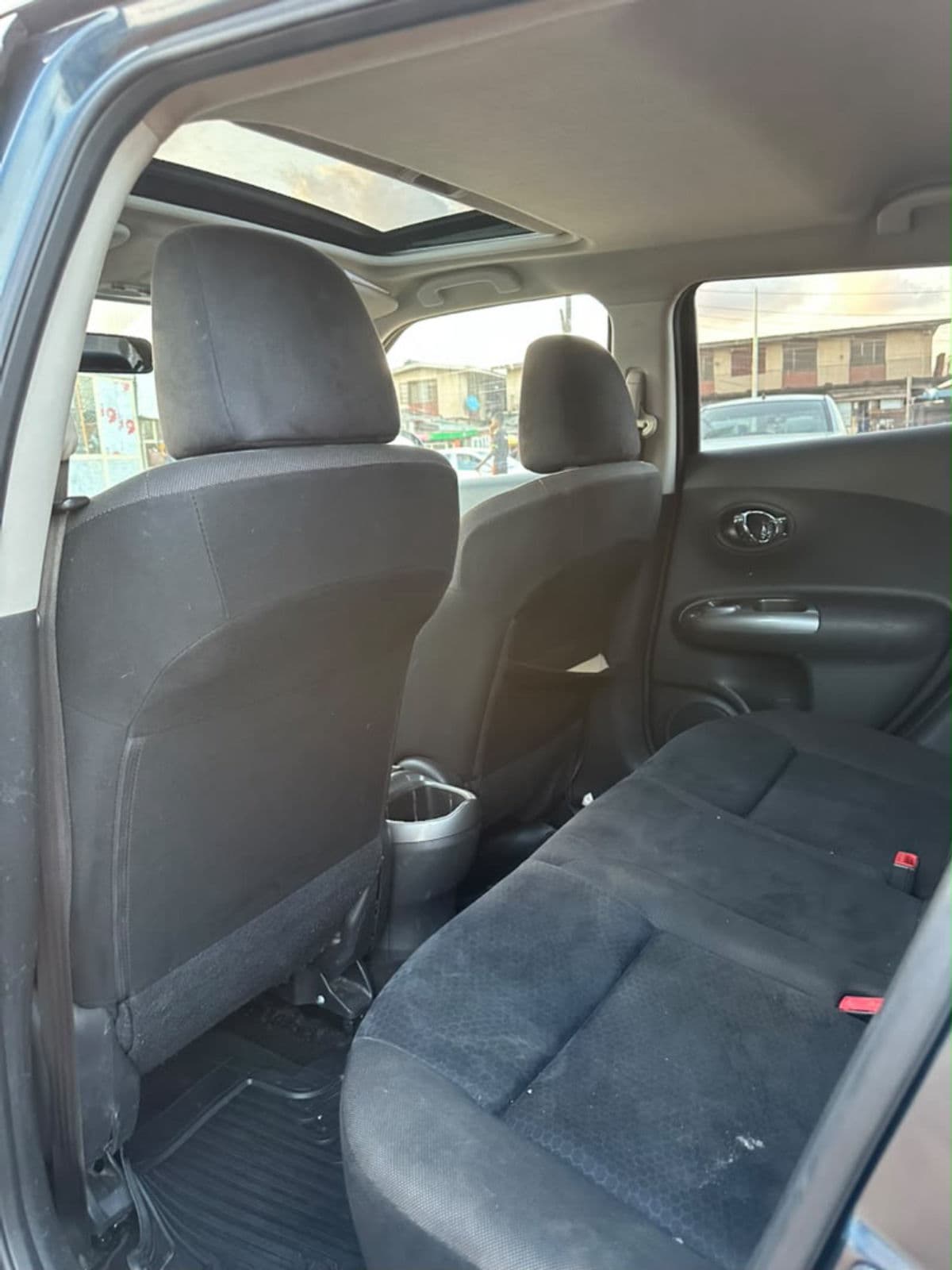 2013 Nissan Juke SUV — photo 4 of 11