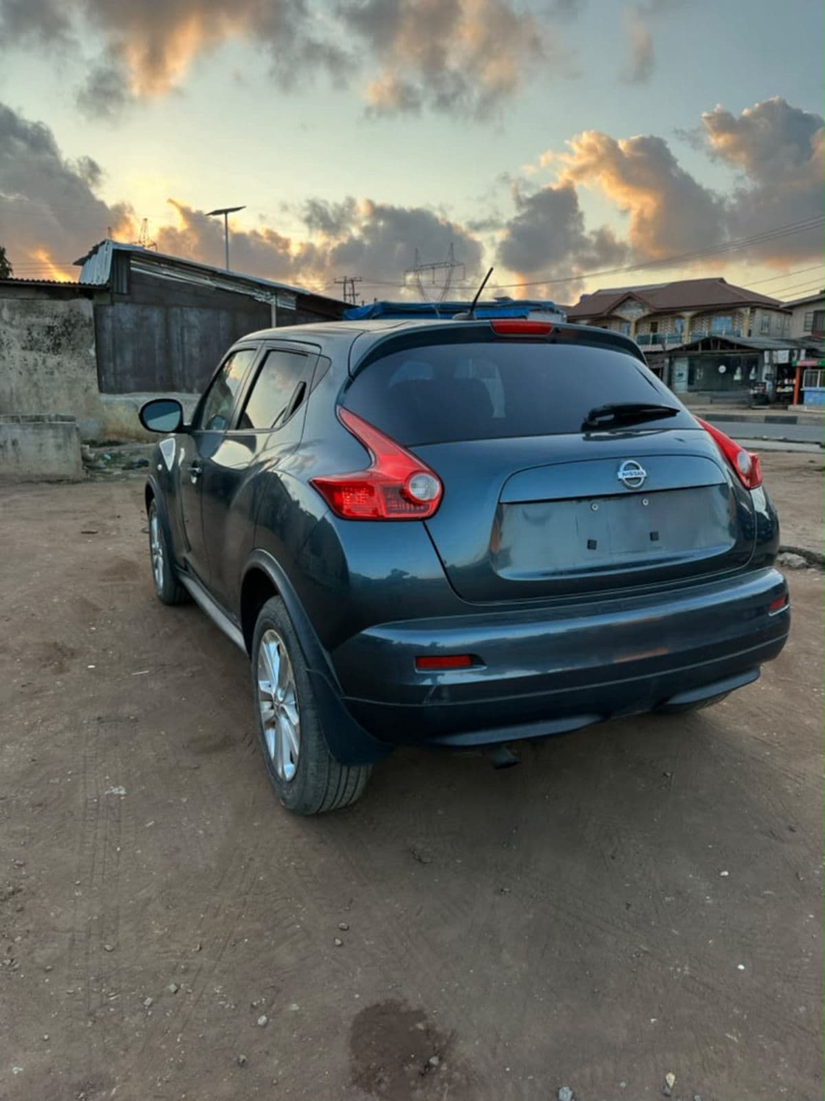 2013 Nissan Juke SUV — photo 10 of 11
