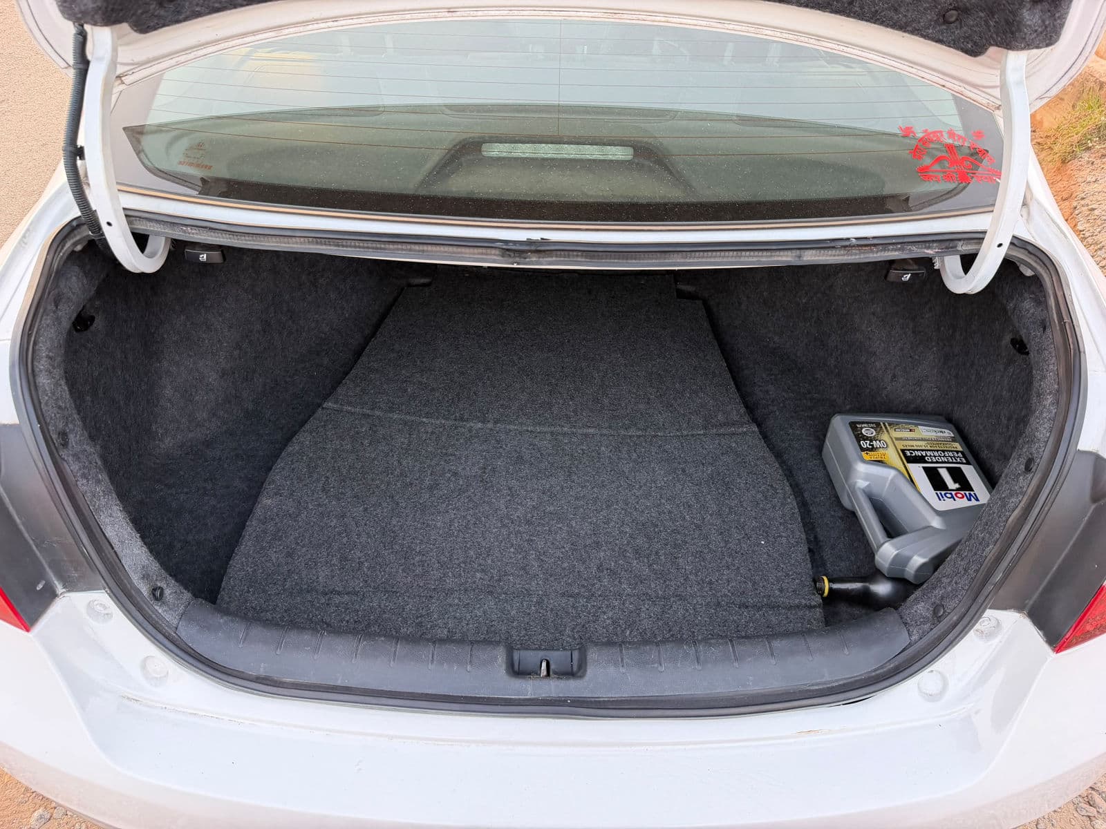 2016 Honda Accord Sedan — photo 4 of 9