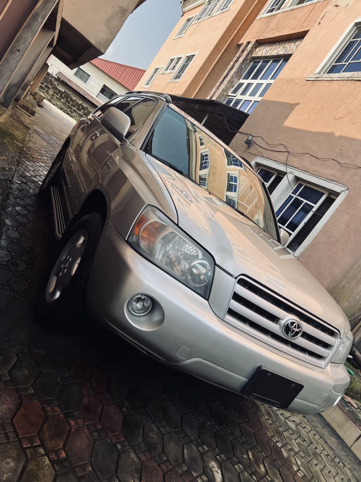 2006 Toyota Highlander SUV — photo 3 of 9