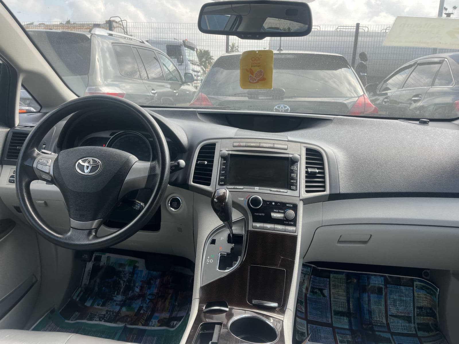 2010 Toyota Venza SUV — photo 6 of 10