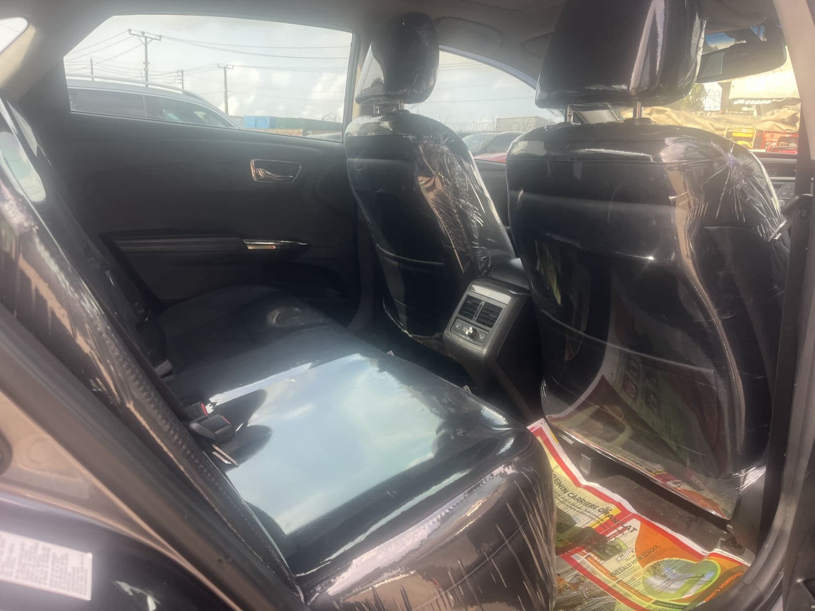 2014 Toyota Avalon Sedan — photo 5 of 10
