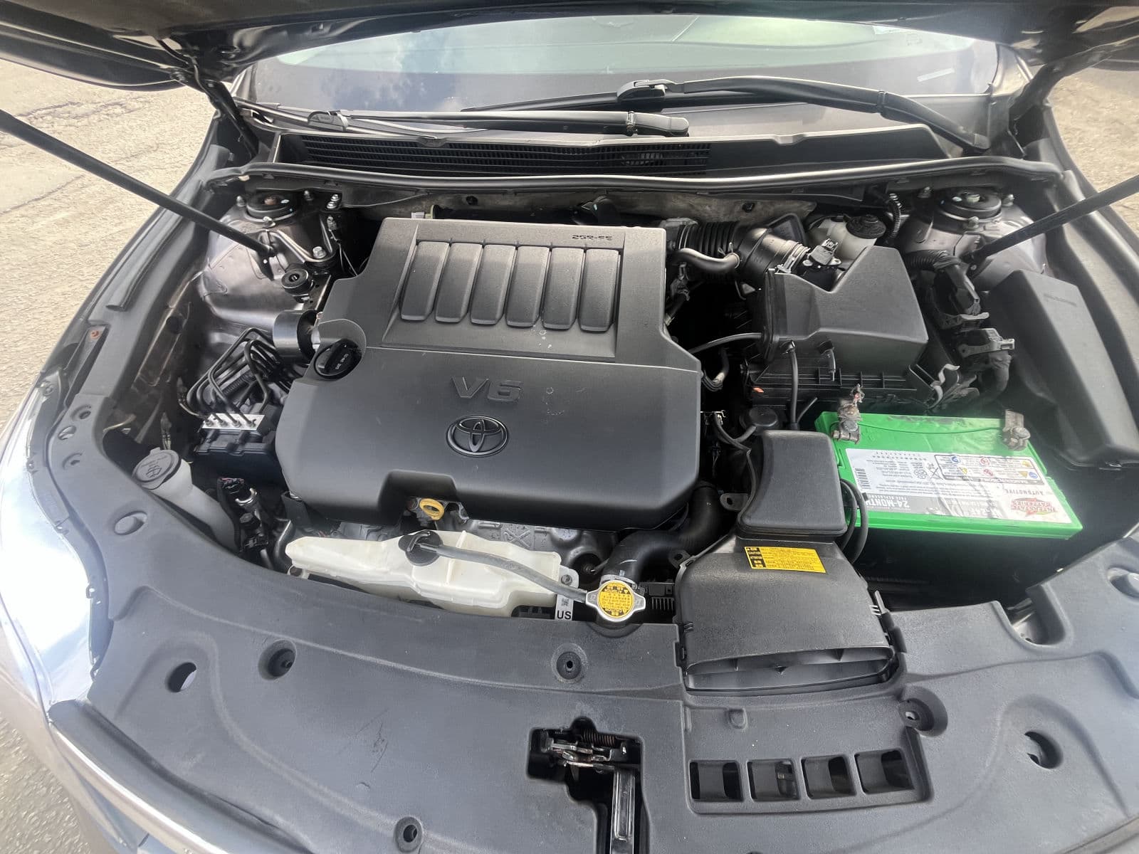 2014 Toyota Avalon Sedan — photo 9 of 10