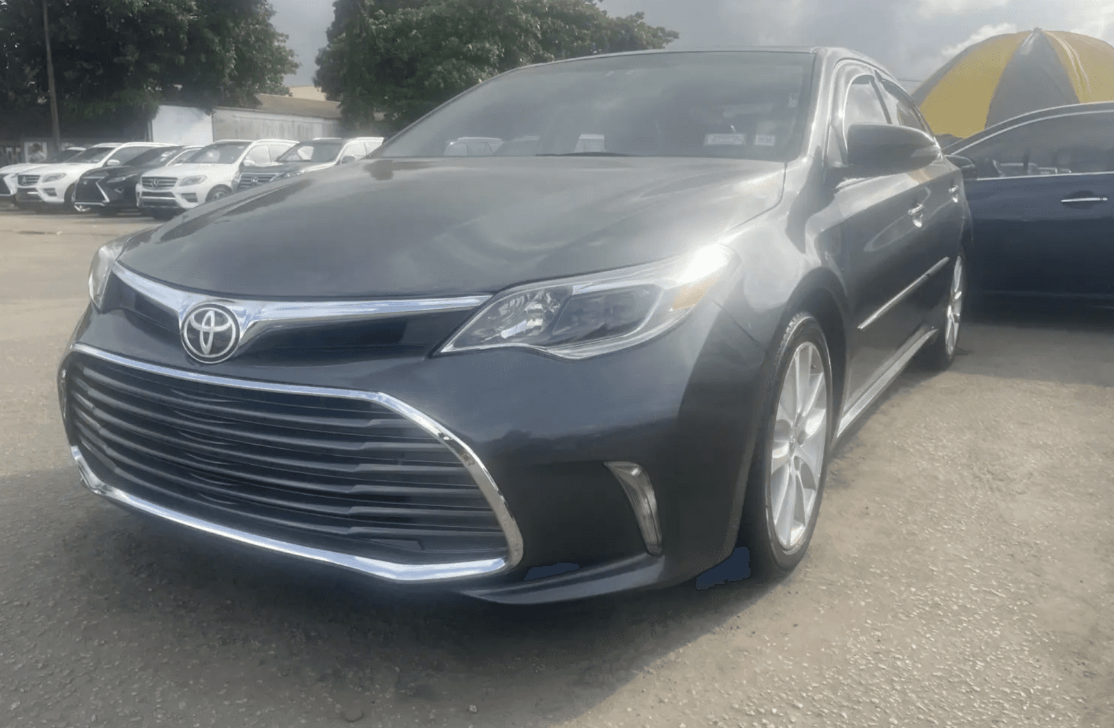 2014 Toyota Avalon Sedan — photo 10 of 10