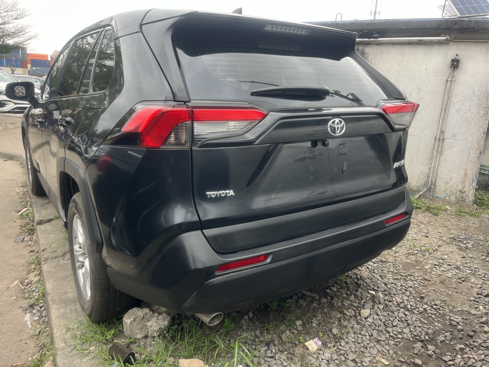 2020 Toyota Rav4 SUV — photo 6 of 8