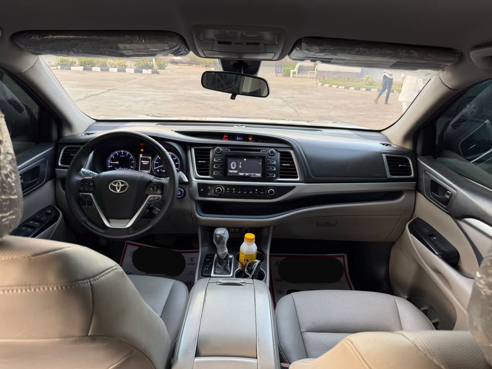 2018 Toyota Highlander SUV — photo 4 of 6