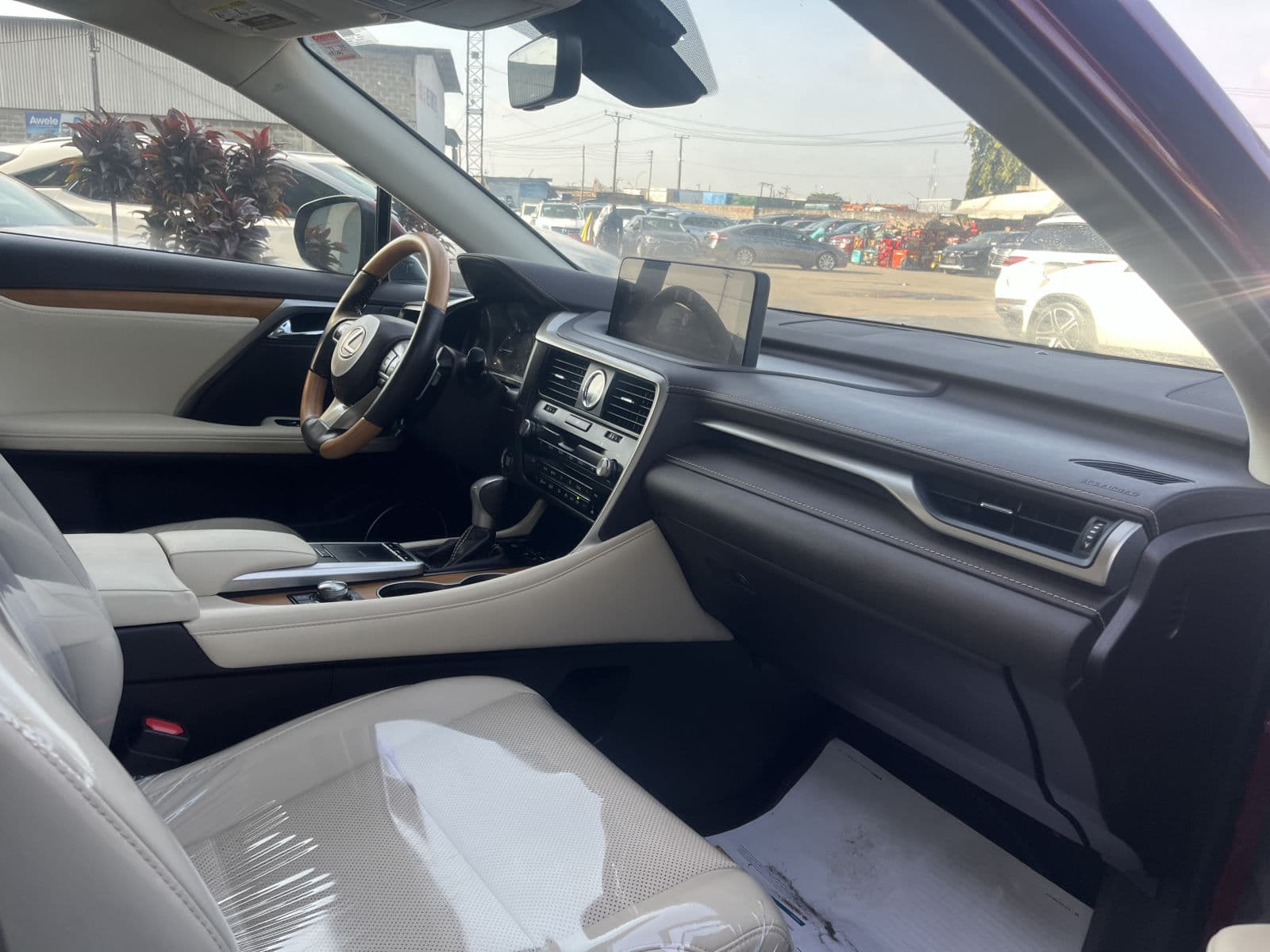2020 Lexus RX SUV — photo 4 of 10