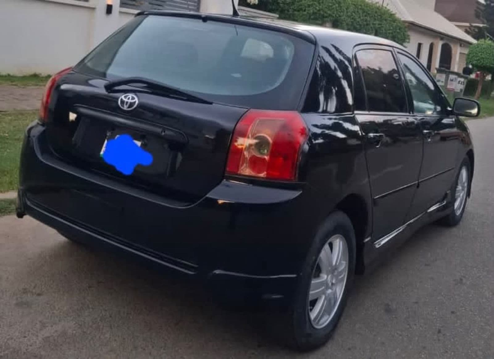 2004 Toyota Corolla obama Hatchback — photo 6 of 6
