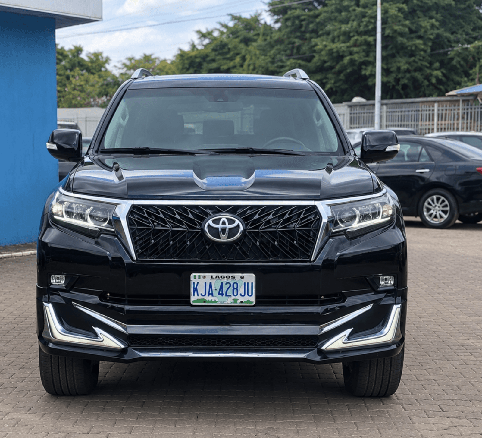 2022 Toyota Land Cruiser Prado SUV — Nigerian Used for sale in Ogba Lagos